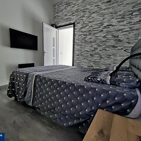 Piscine Chauffee Et Spa Jacuzzi Privatif Terrasse Sans Vis A Vis ,,,Sky House Agen,,, 외부 사진